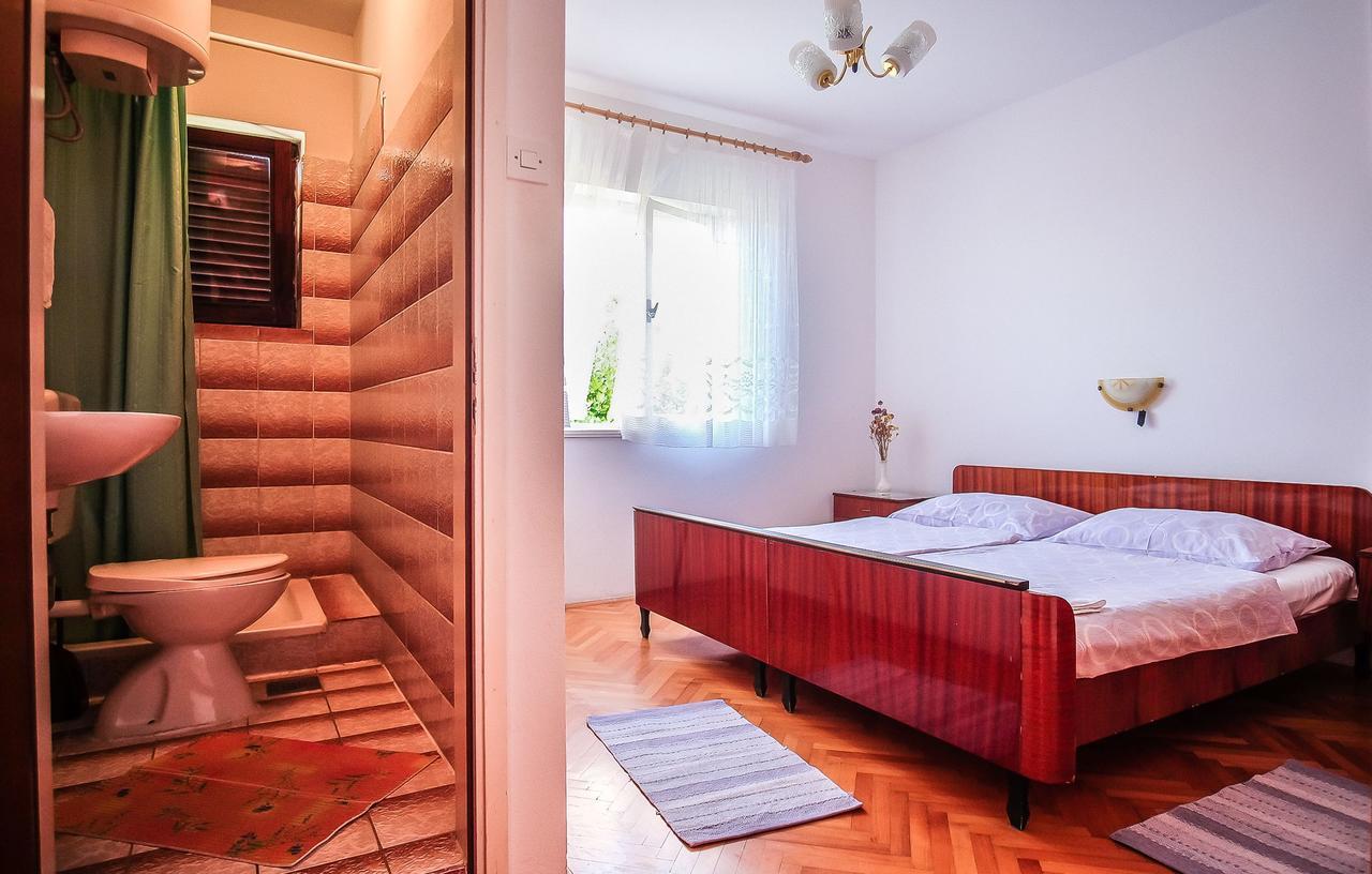 Apartments Biserka Barbat na Rabu Zewnętrze zdjęcie